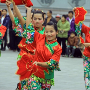 一年一度的文笔峰新春庙会民俗舞蹈表演