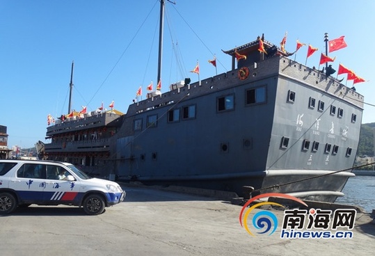 中国首艘大型豪华仿古游船将在三亚试航